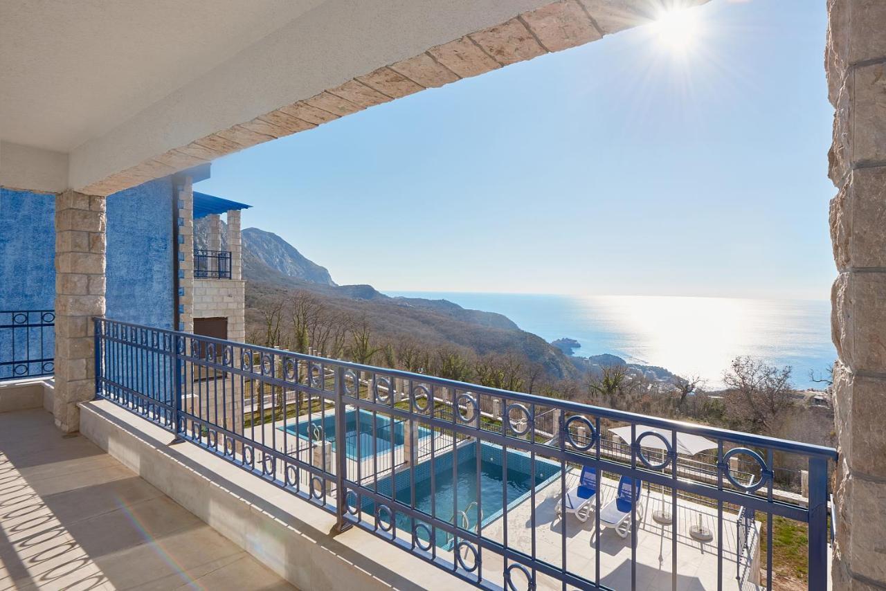 Sunbreeze Delux Vilas Budva Bagian luar foto