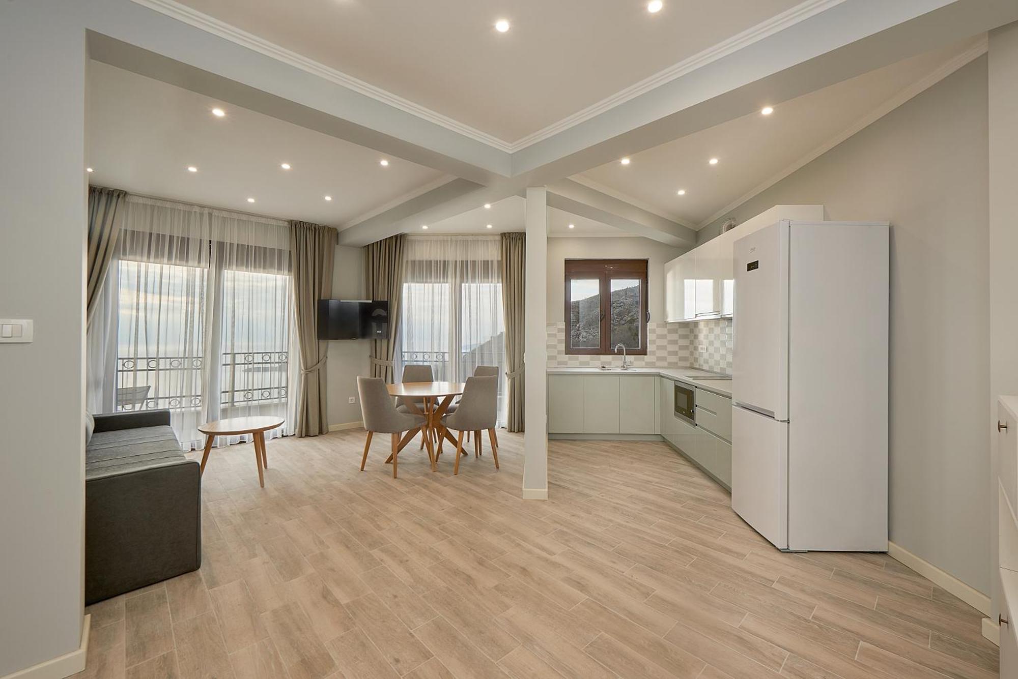 Sunbreeze Delux Vilas Budva Bagian luar foto