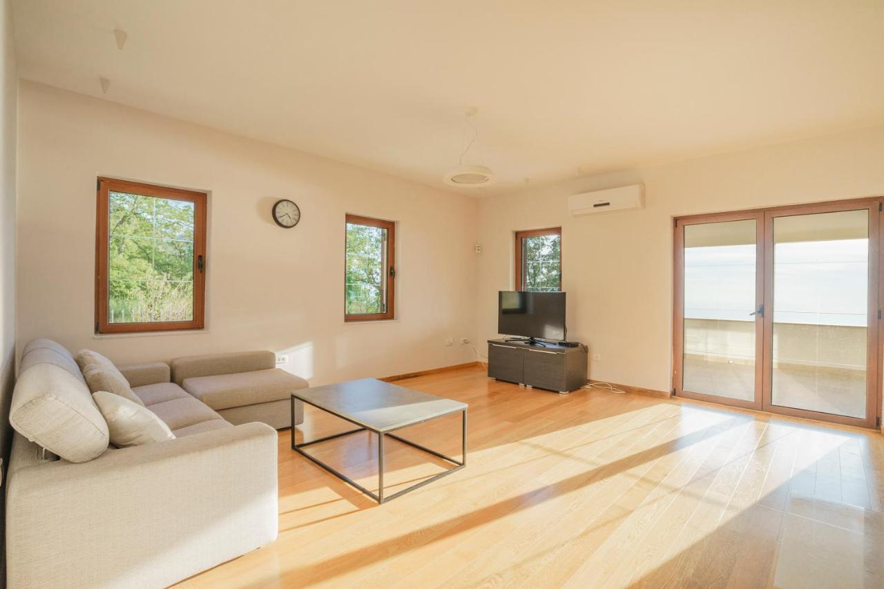 Sunbreeze Delux Vilas Budva Bagian luar foto