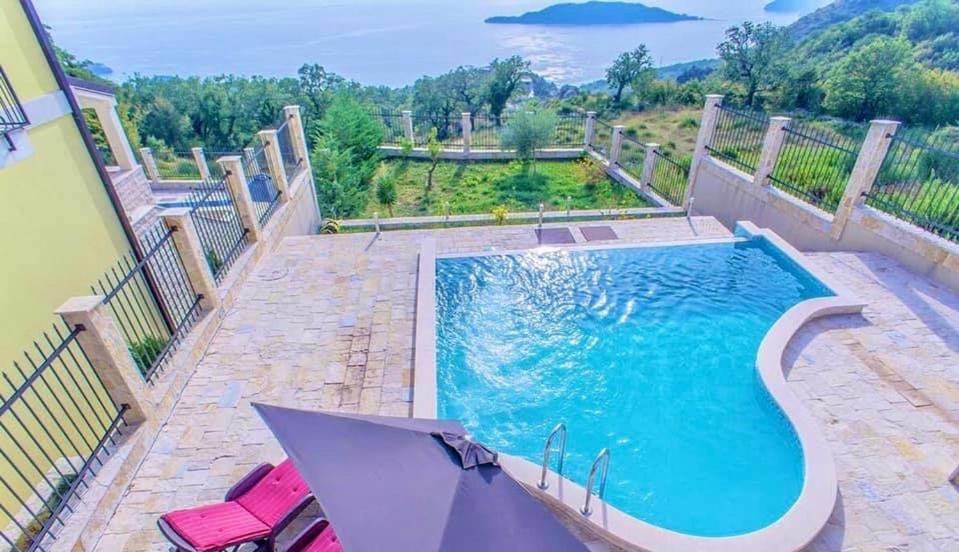 Sunbreeze Delux Vilas Budva Bagian luar foto